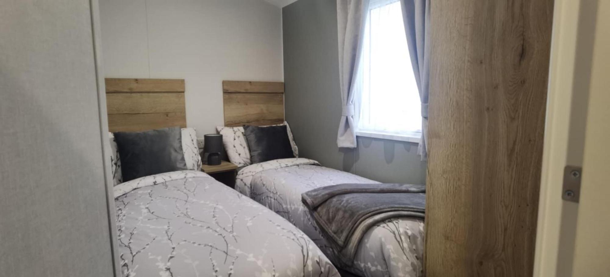 Big Boss Caravan-Camber Sands, Free Wi-Fi, Netflix, Parking Eksteriør billede