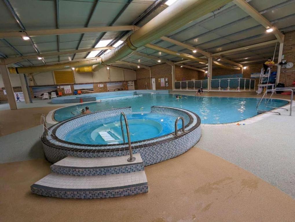 Big Boss Caravan-Camber Sands, Free Wi-Fi, Netflix, Parking Eksteriør billede